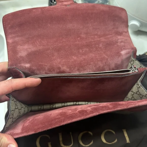 Gucci Beige and Red Shoulder Bag with Pink Floral Design - Picture 3 of 3